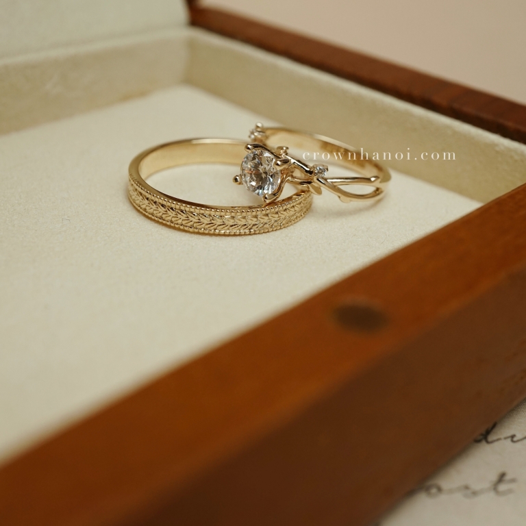 LAUREL BAND RING & TWIG BUDS SOLITAIRE RING