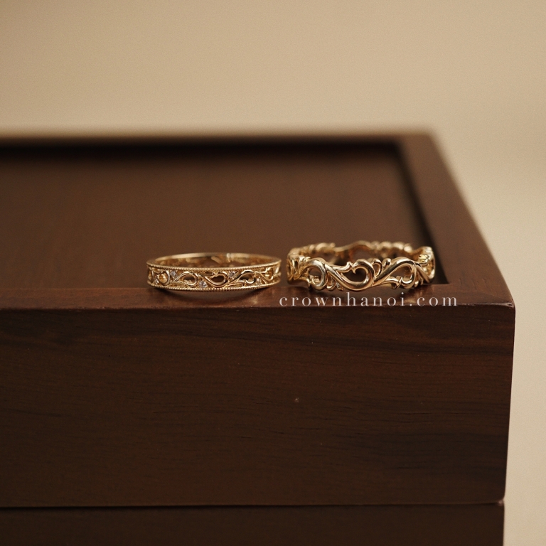 ANTIQUE PATTERN COUPLE RING