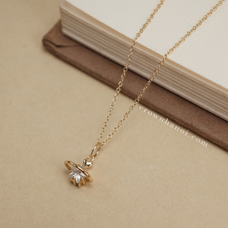 SHOOTING STAR NECKLACE