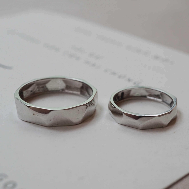 FACET HOLLOW BAND RING 4MM & 3.5MM