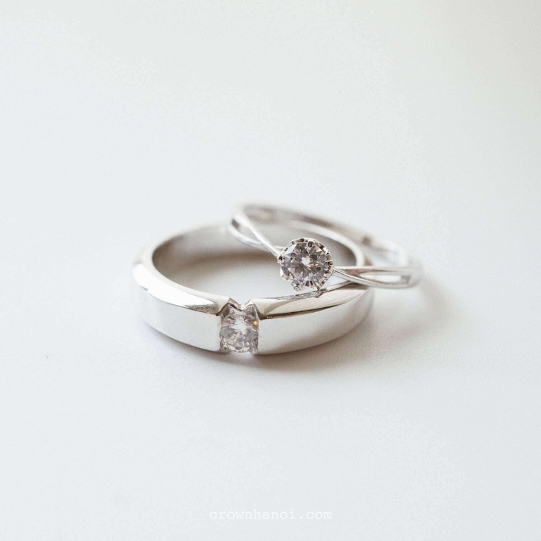 EDGE BAND RING - 4.5mm & TWIST SOLITAIRE RING
