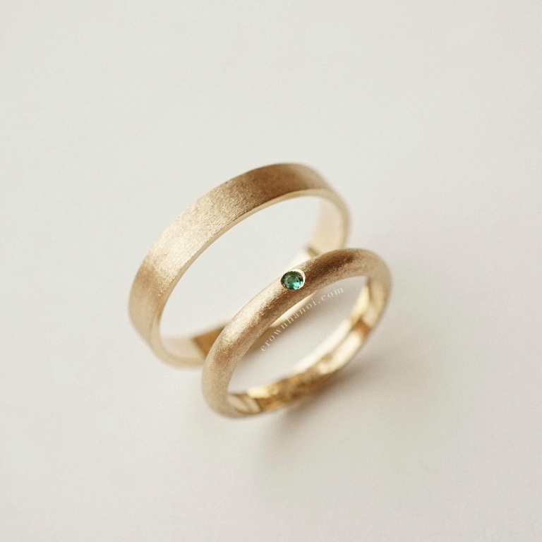 BAND RING & UNO EMERALD RING