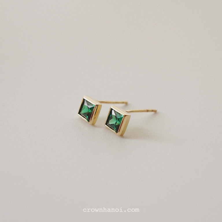 SQUARE STONE EARRINGS