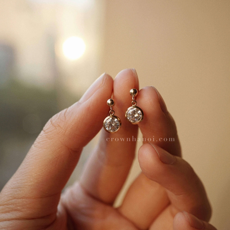BOLD STONE DROP EARRINGS