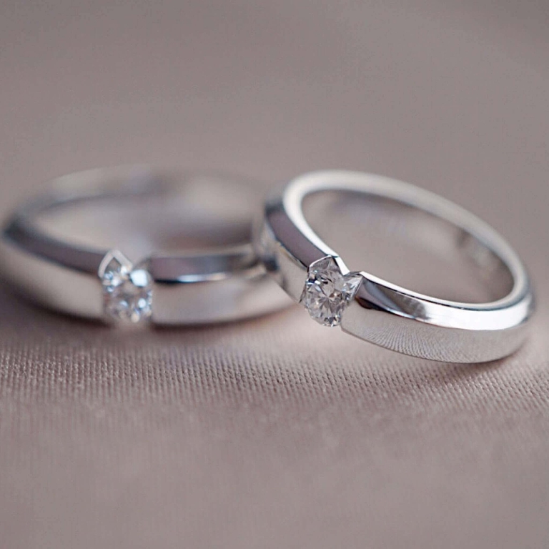 EDGE COUPLE BAND RING