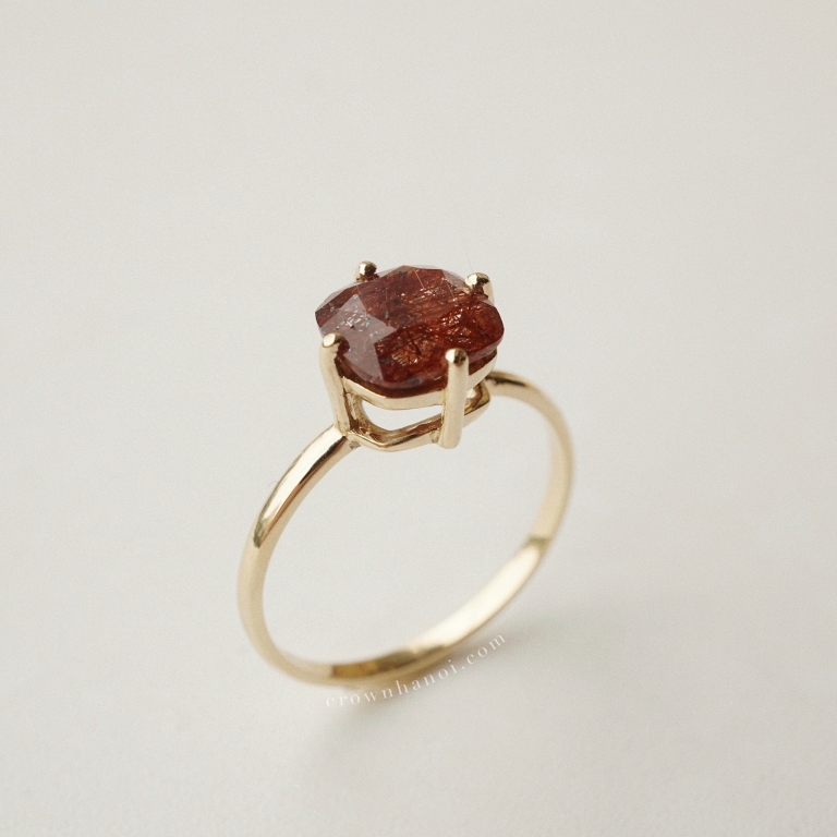 PRONG CUSHION RUTILATED QUARTZ RING