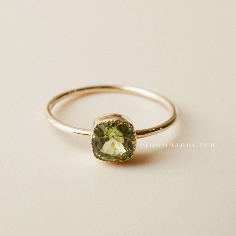 CUSHION PERIDOT MILGRAIN SKINNY RING