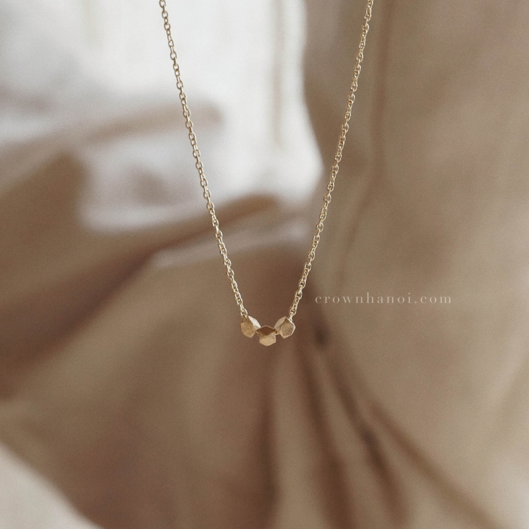 TRIPLE SUNDANCE NECKLACE