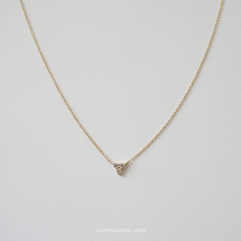 LILY FLOWER NECKLACE