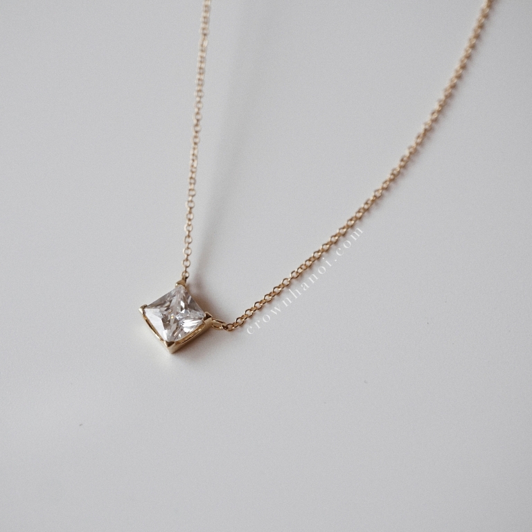 PRONG SQUARE STONE NECKLACE - 5x5