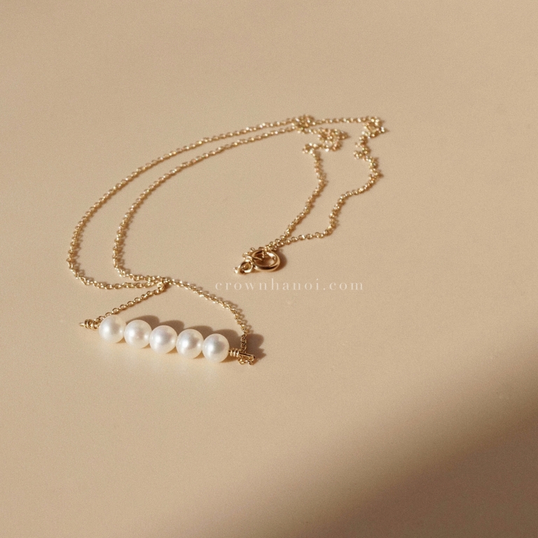 PENTA PEARL NECKLACE