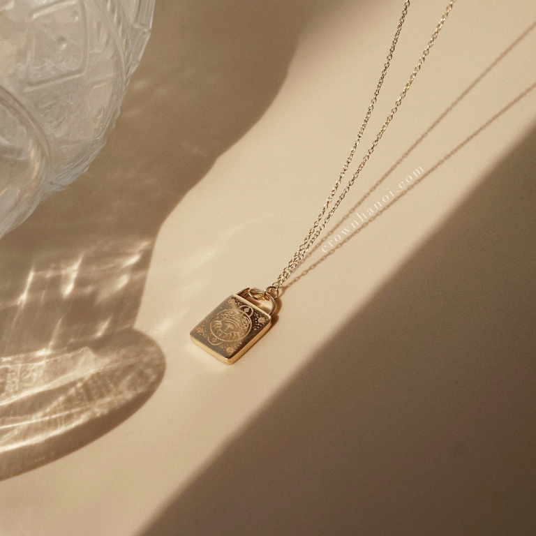 RECTANGLE LOCK NECKLACE