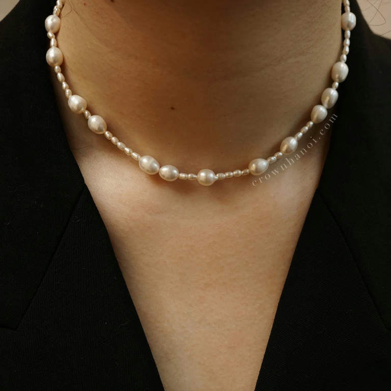 PEARL COLLAGE NECKLACE