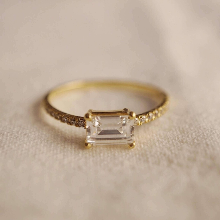 RECTANGLE PAVE RING