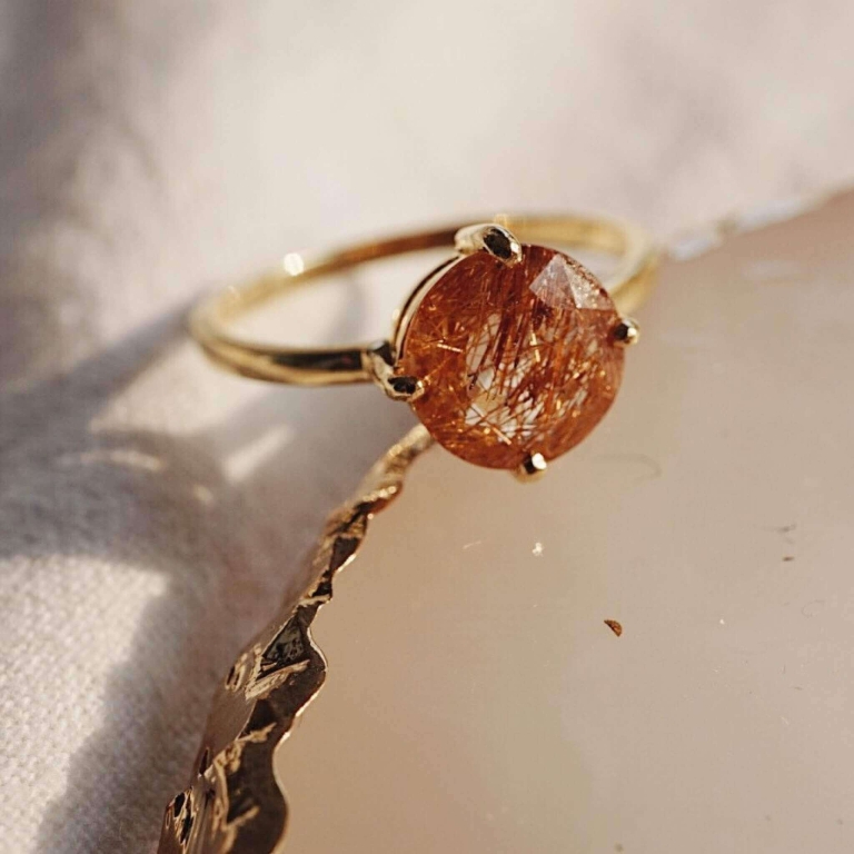 PRONG RUTILATED QUARTZ RING
