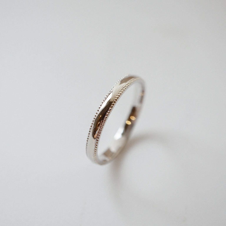 D - SHAPE DOUBLE MILGRAIN RING