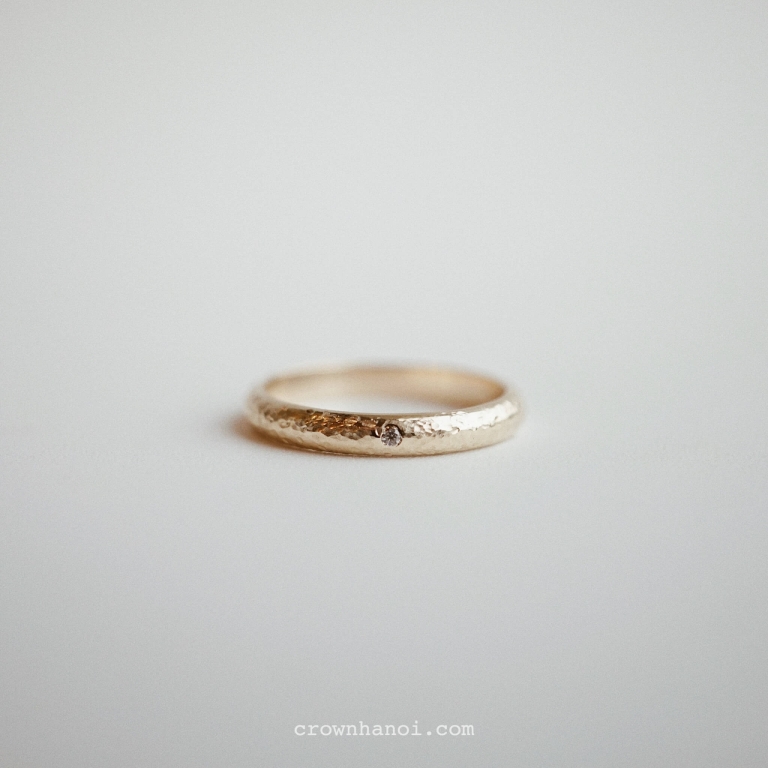 HAMMER D-SHAPE BAND RING - 2.5MM
