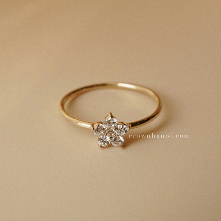 FLOWER PAVE RING