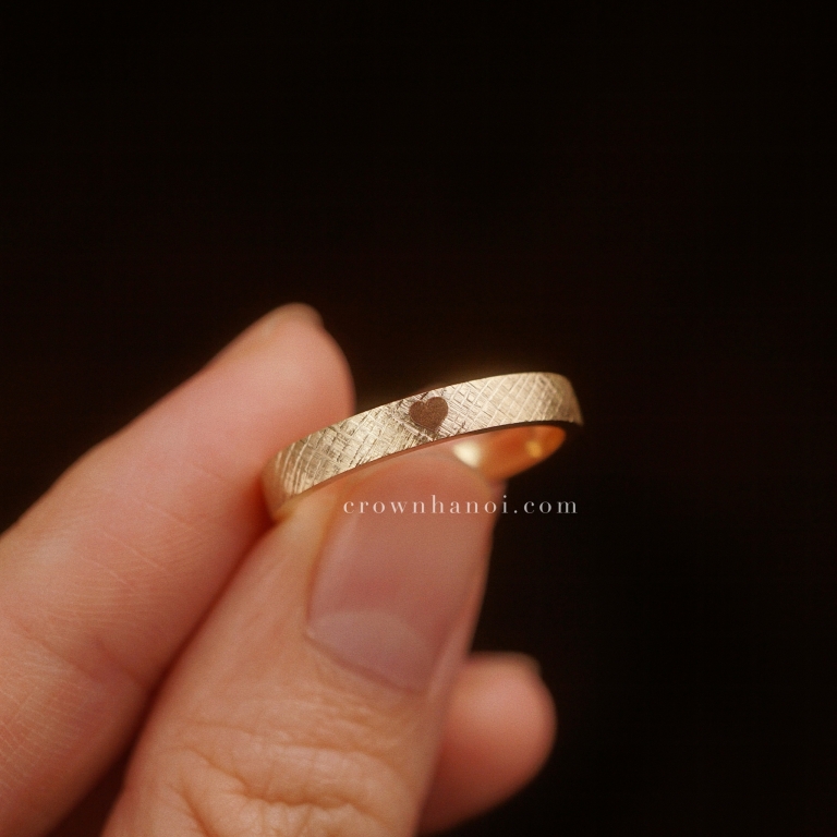 PATTERN HEART RING - 3MM