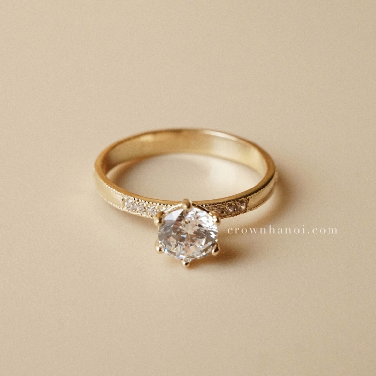 6 PRONG SOLITAIRE VINTAGE RING