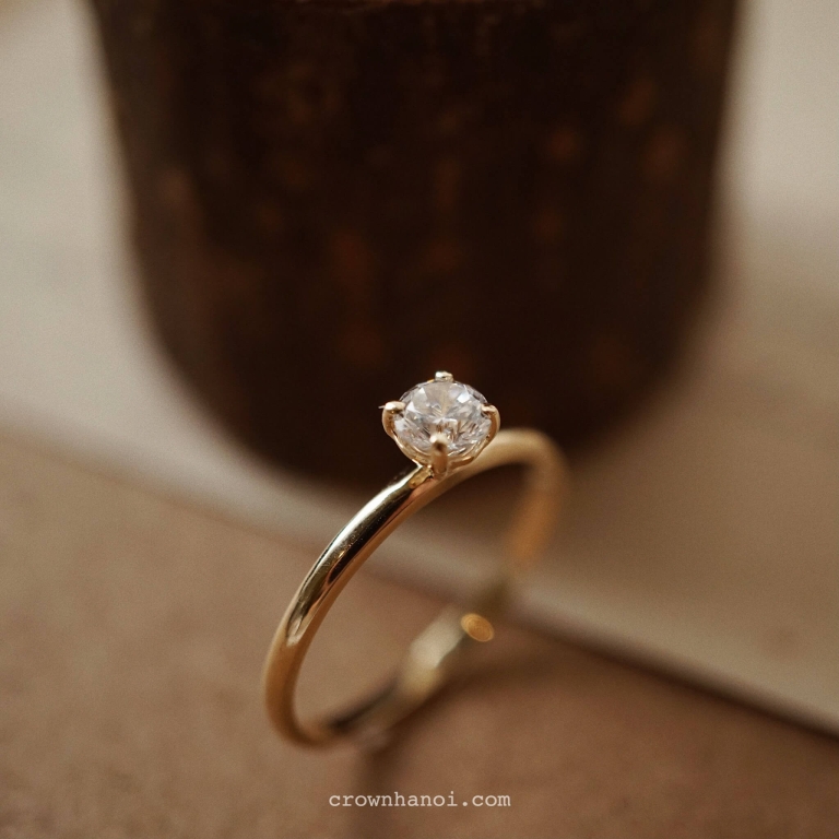 4 PRONG SOLITAIRE RING - 4mm