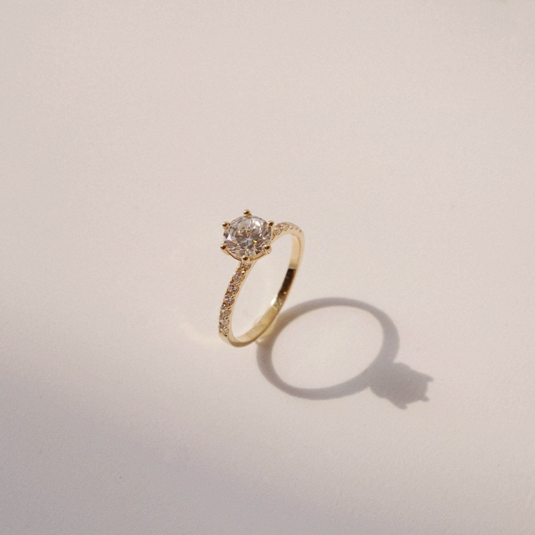 6 PRONG SOLITAIRE BOLD PAVE RING