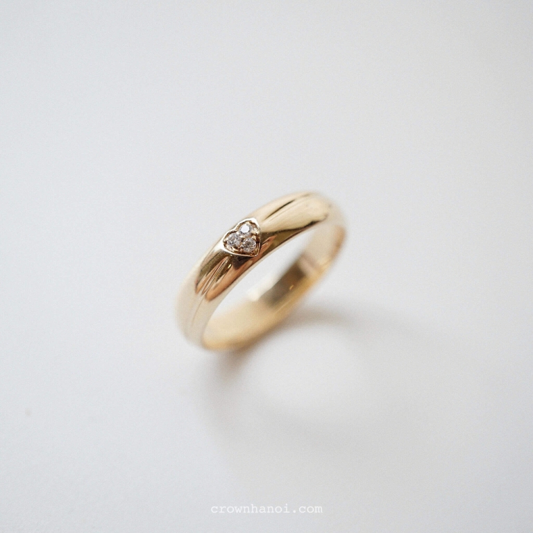 HEART WAVE D-SHAPE BAND RING