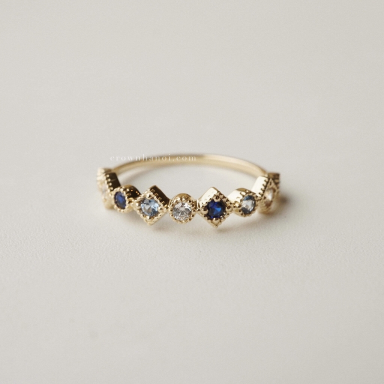 RAINBOW ETERNITY RING