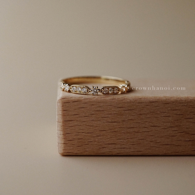 SAPPHIRE FRENCH PAVE RING