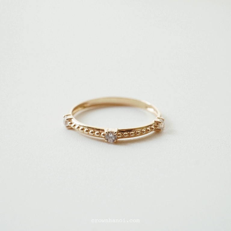 TRI STONE HOLLOW BEADED RING
