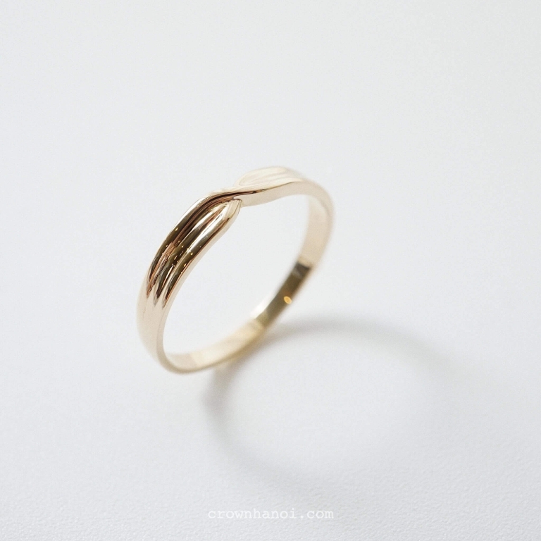 INTERTWINE BAND RING