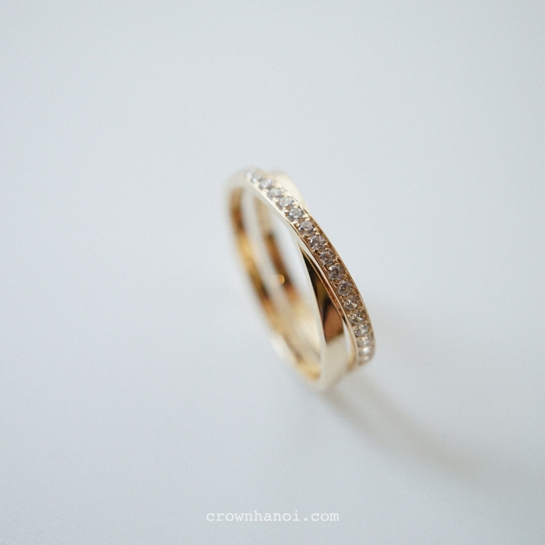 PAVE ENDLESS LOVE RING