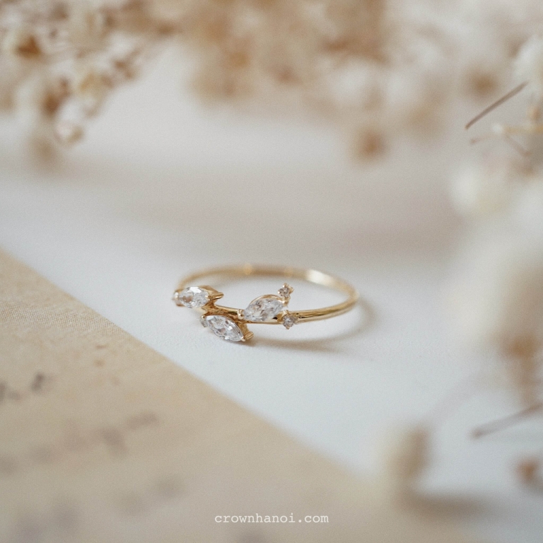 EUCALYPTUS LEAF RING