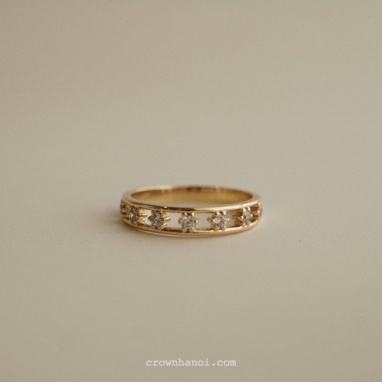 DAISY LACE RING