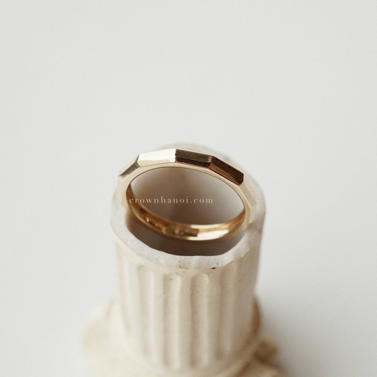 GEOMETRIC FACET RING - 2.5MM