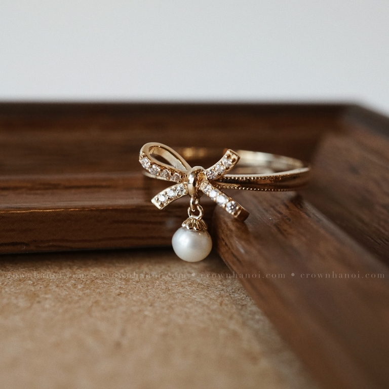 RIBBON DROP PEARL RING
