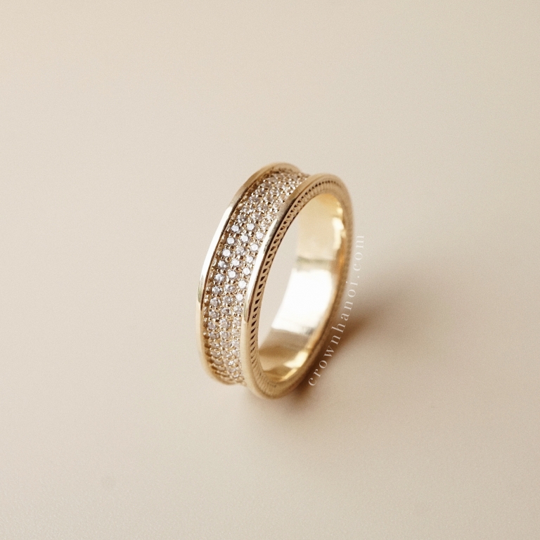 THREE ROW PAVE MAN BAND RING