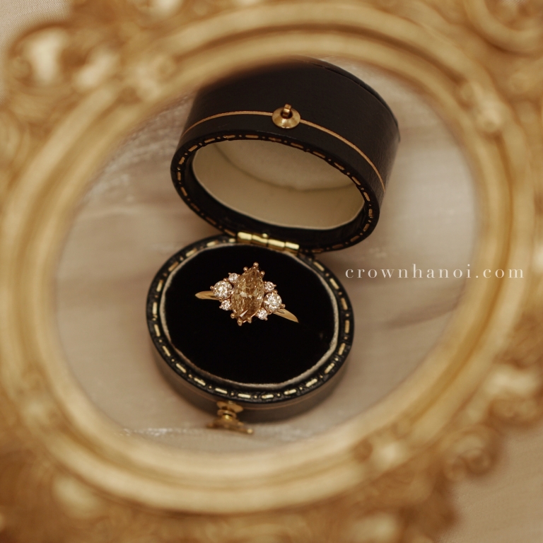AKIRA MARQUISE CHAMPAGNE RING