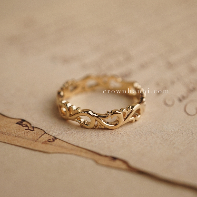 ANTIQUE PATTERN RING