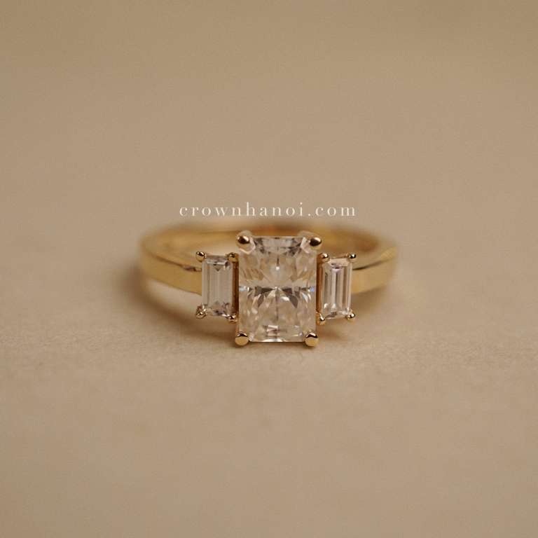 THREE STONE RECTANGLE SOLITAIRE RING