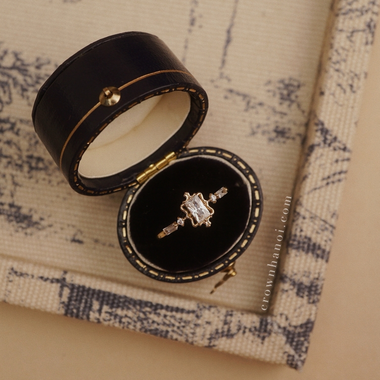 TREASURE RING